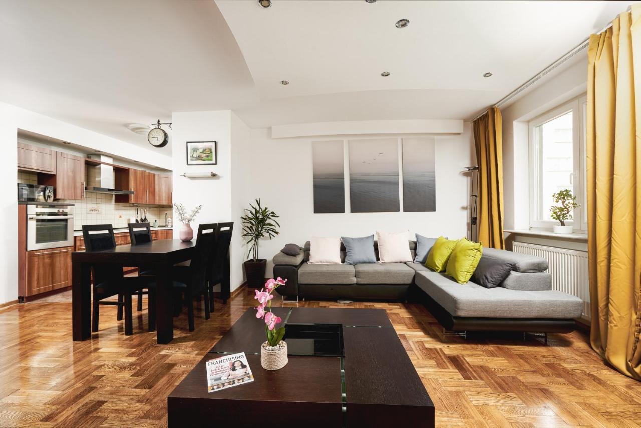 Family Apartment With A Terrace On Aleje Jerozolimskie Warsaw Luaran gambar