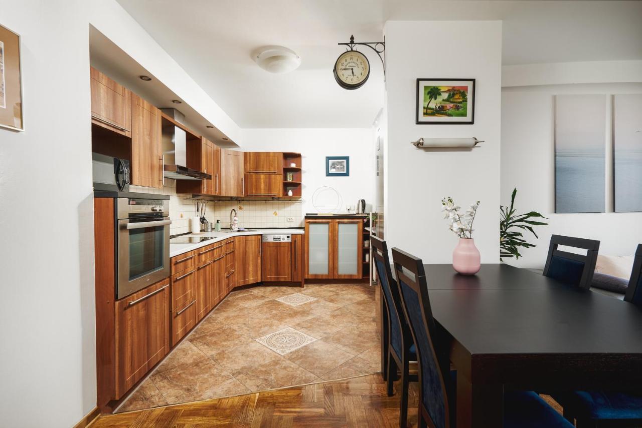 Family Apartment With A Terrace On Aleje Jerozolimskie Warsaw Luaran gambar