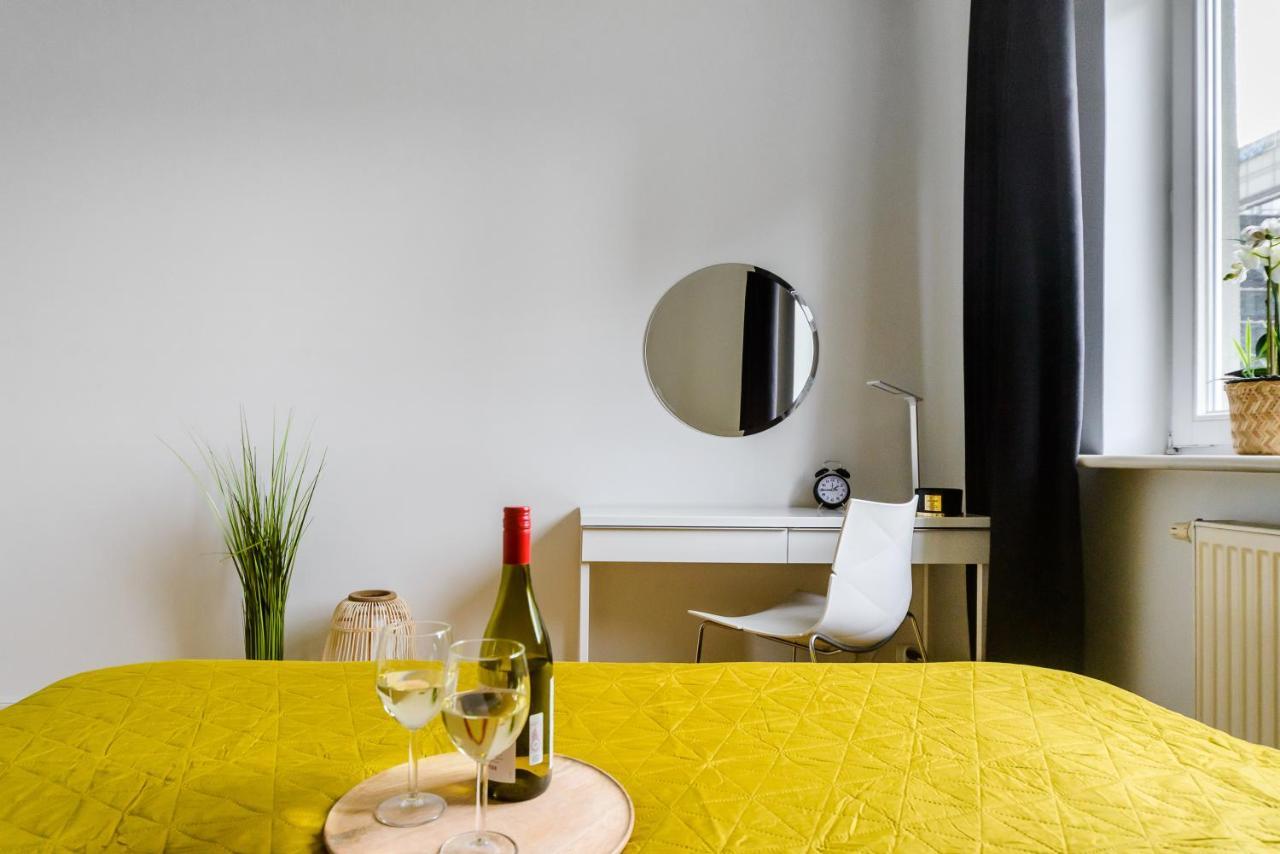 Family Apartment With A Terrace On Aleje Jerozolimskie Warsaw Luaran gambar